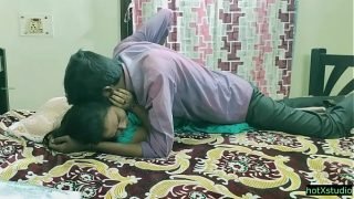 Desi girl Shivani ki desi chudai video clips