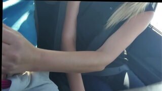 Hot babe hitchiker sucking my dick to the motel before i creampie her pussy